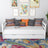 Balta sofa-lova – medinė šoninė užtvara, vaizdas iš šono, Nizio