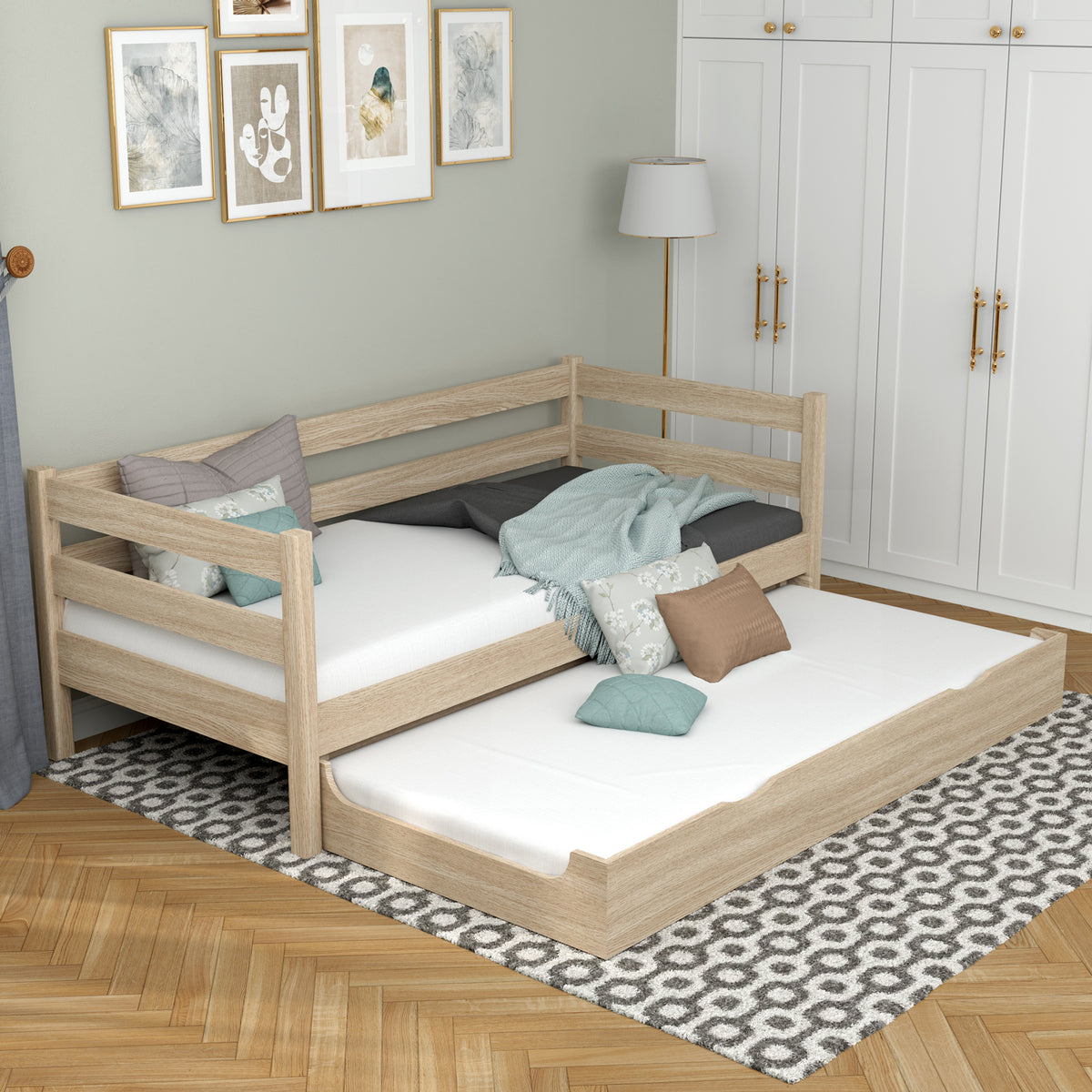 Balinto ąžuolo sofa-lova - čiužinio stalčius prailgintas, svečiams