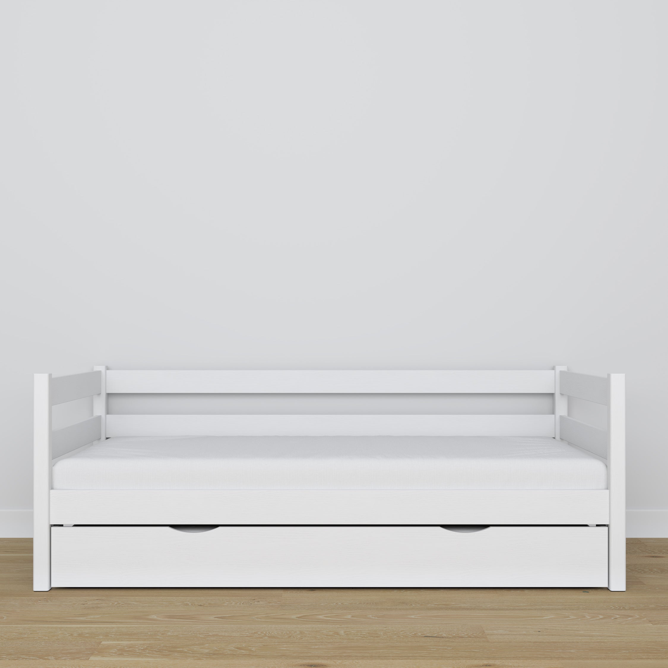 Sofa-lova su stalčiumi ant balto medinio čiužinio - matmenys, Nizio