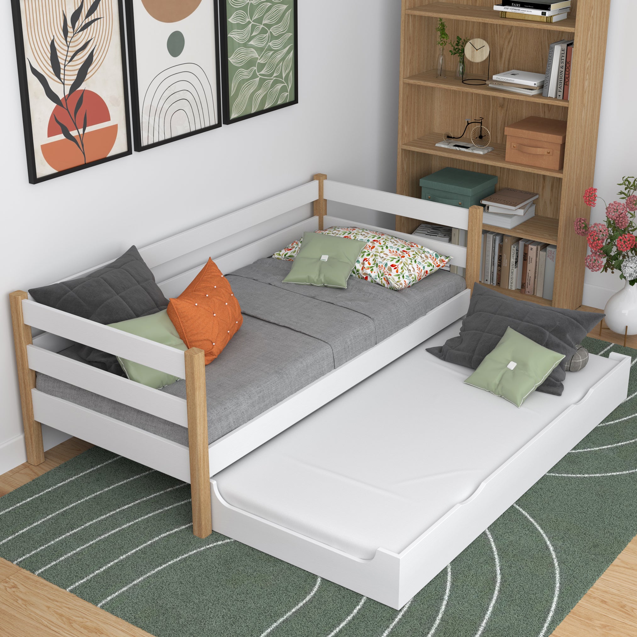 Balta ir ąžuolinė medinė sofa-lova - čiužinio stalčius prailgintas, svečiams