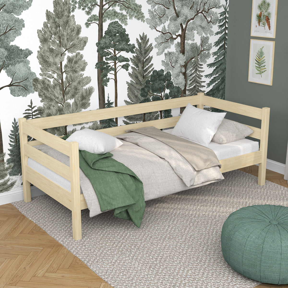Bespalvė pušinė sofa-lova vaikų kambaryje - skandi išdėstymas, medinė