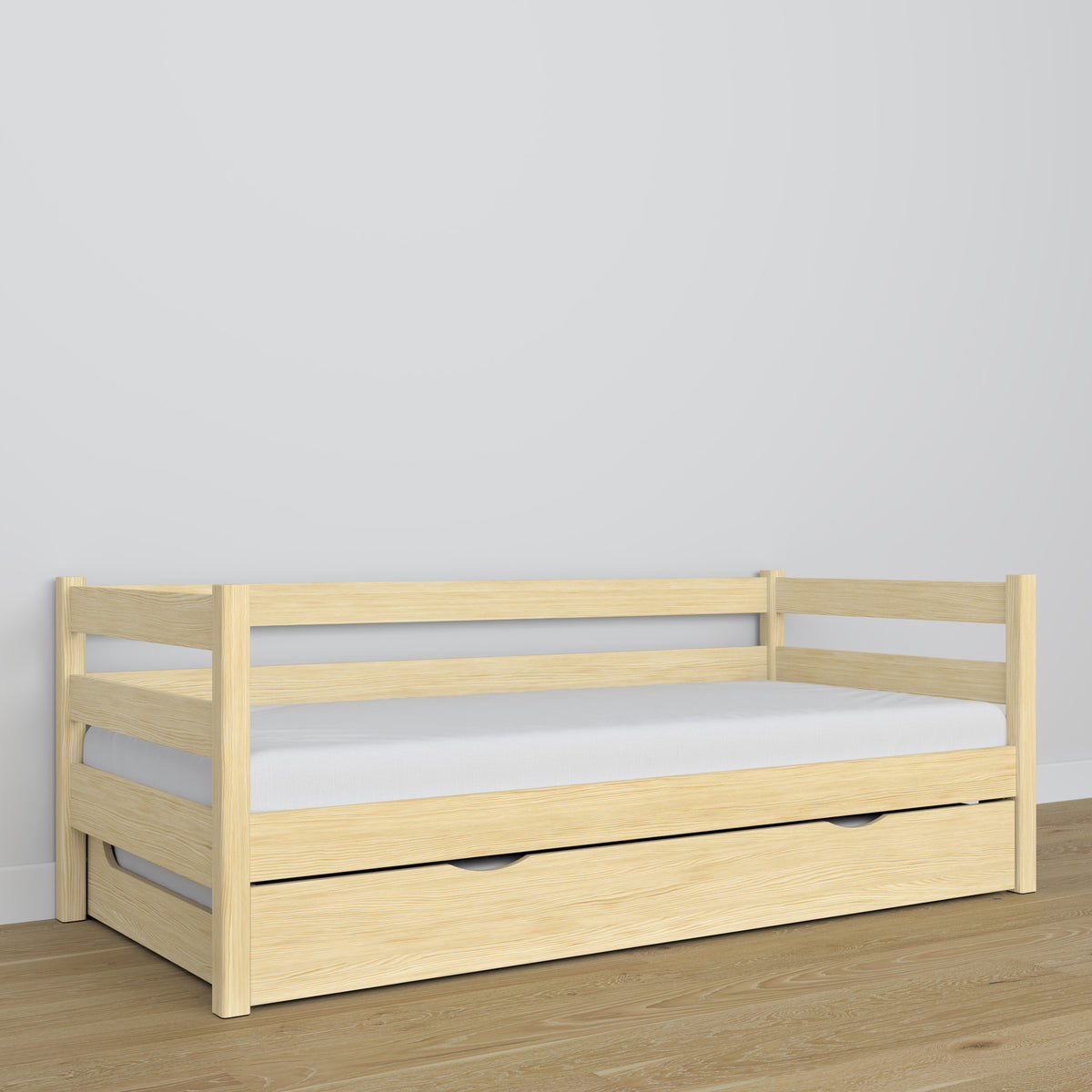 Bespalvė pušinė sofa-lova - medinės detalės, kokybiška Nizio
