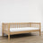 Natūralios pušies sofa-lova - medinis šoninis barjeras, saugus vaikams