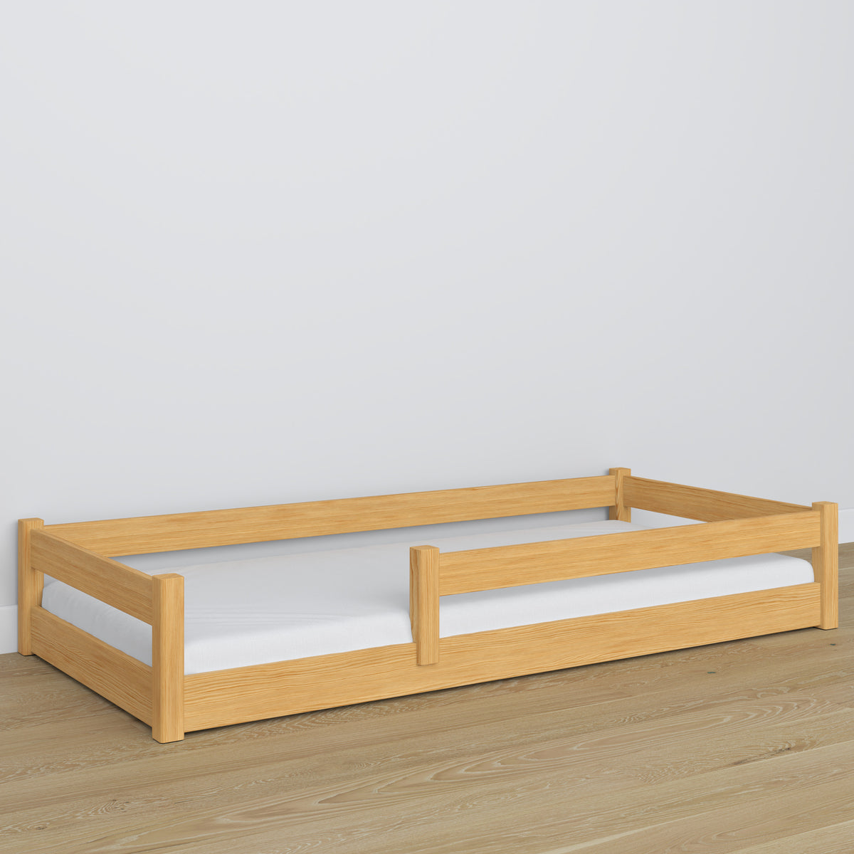 Žema medinė lova, natūrali pušis - sandūrų detalės, Nizio Home