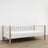 Balta sofa-lova su ąžuolu - medinė šoninė užtvara, sauga vaikams