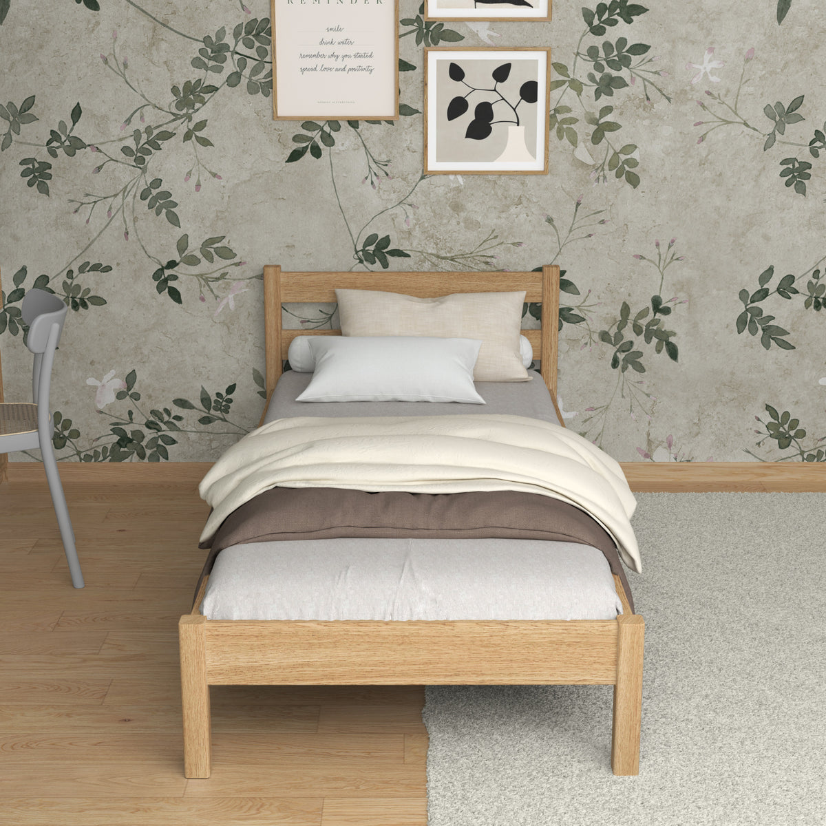 Natural Oak Bed in a Children’s Room – Scandinavian Arrangement, Oak
